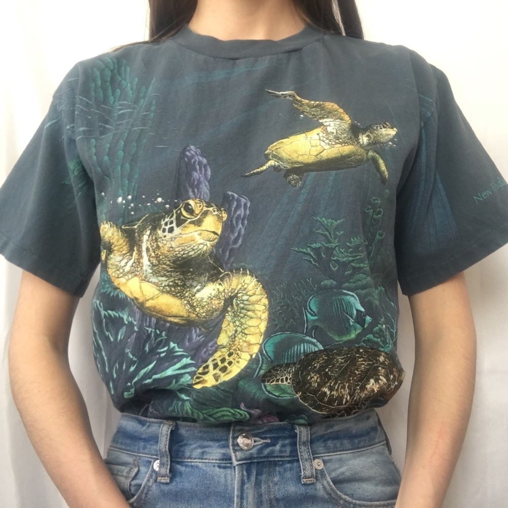 Vintage aquarium tee